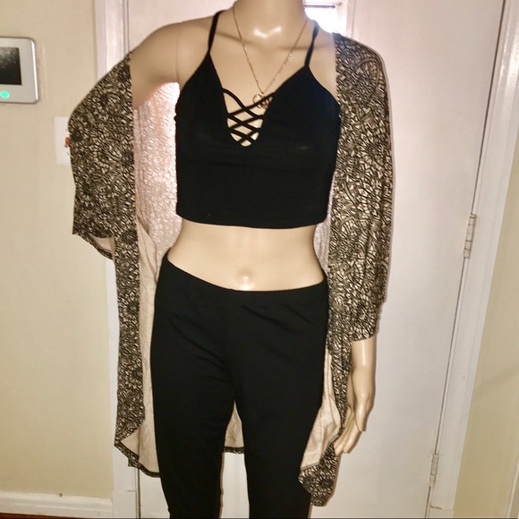 Black And Tan/ Beige Kimono - Picture 7 of 14